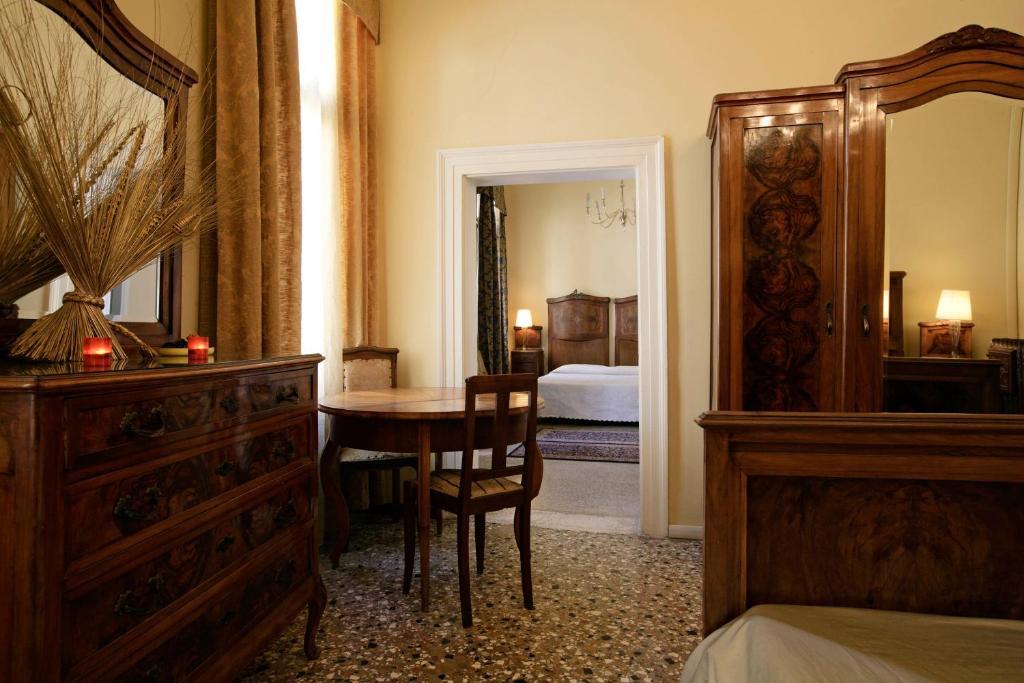 Palazzo Minelli Bed & Breakfast Venesia Bagian luar foto