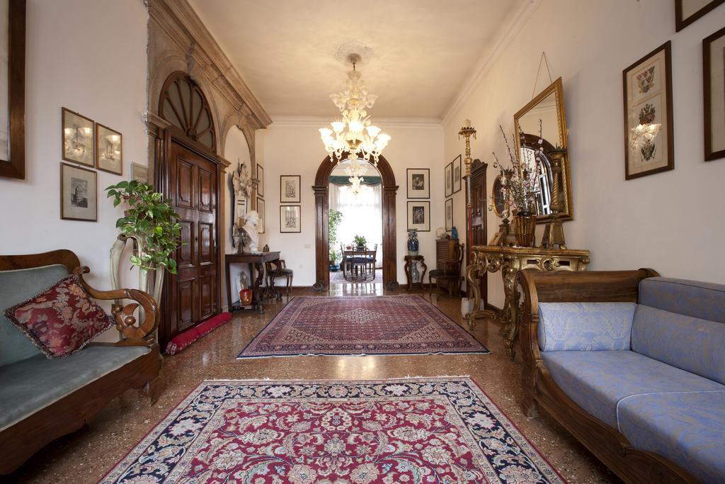 Palazzo Minelli Bed & Breakfast Venesia Bagian luar foto